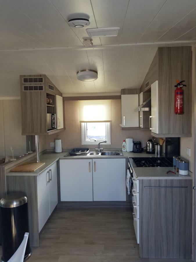 3 Bedroom Caravan With Hot Tub Tattershall Lakes Esterno foto