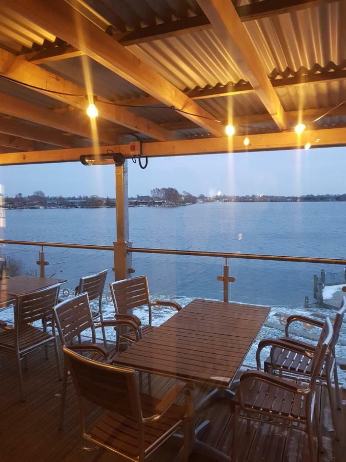 3 Bedroom Caravan With Hot Tub Tattershall Lakes Esterno foto